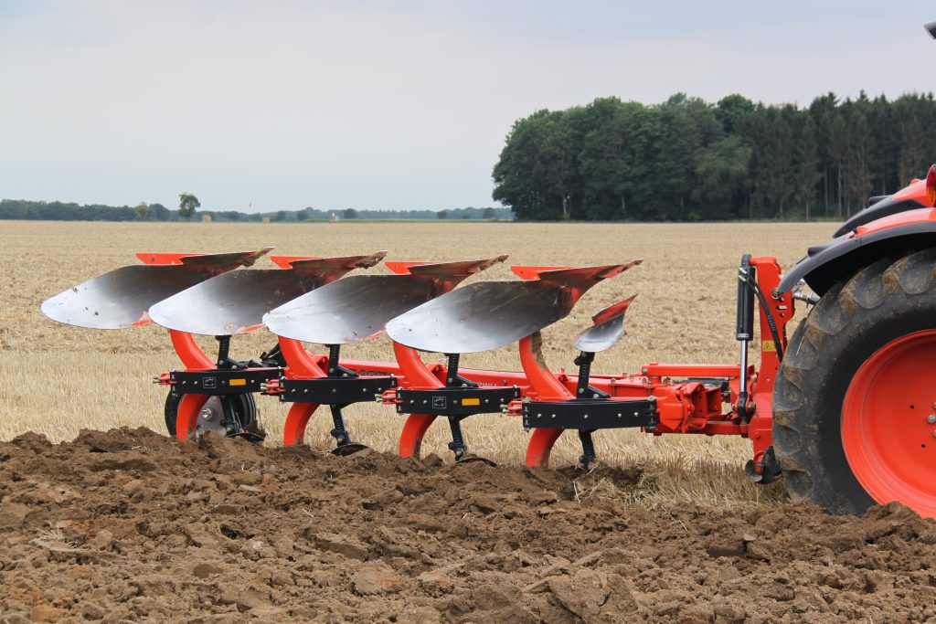 Kopia Pług zawieszany obracalny Kubota RM2000V  RM2005V