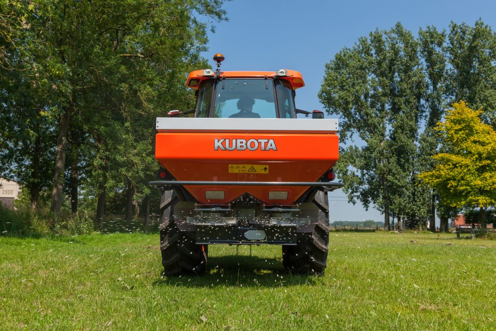 Kopia Rozsiewacz Kubota DSC